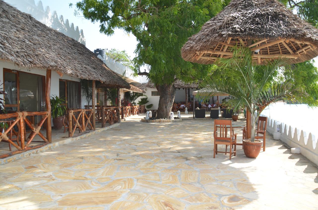 Sea View Beach Hotel Zanzibar Exterior photo